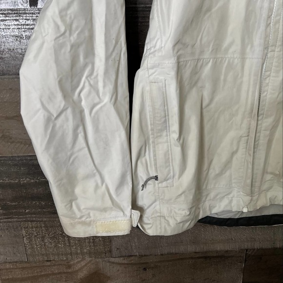 SOLD Patagonia Torrentshell H2NO Rain Jacket Small - Picture 2 of 5